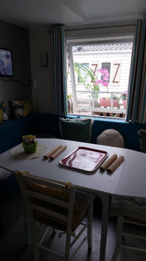 Anne Marie Vous Accueilles Dans Son Logement Familiale Pour 6 Personnes 3 Chambres Confortable Proche D Europa Park A Boofzheim Dans Camping 3 Etoiles Esterno foto